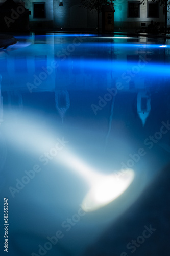 underwater soffit for lighting fountains, pools and ornamental lakes