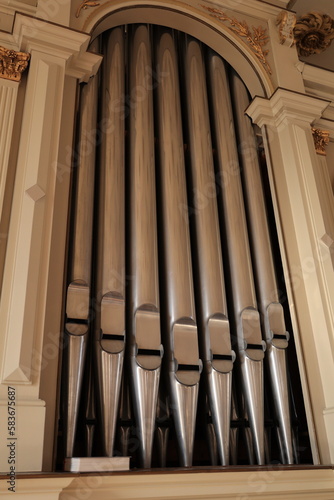 Blick auf die Orgel der Wallfahrtskirche auf dem Dreifaltigkeitsberg bei Spaichingen auf der Schwäbischen Alb  © Pixel62