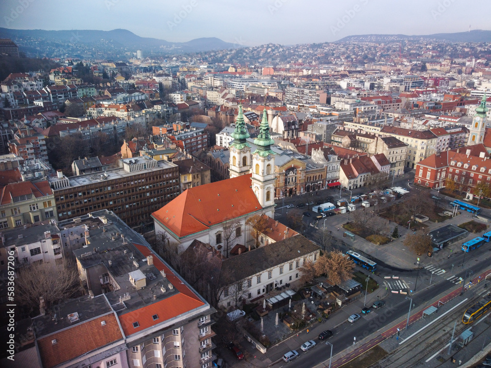 Obraz premium Panoramic view from above on landmarks of Budapest at summer sunset, Hungary