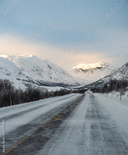 Road through the Norwegian highlands Hemsdal viken in rural Norway during winter during sunrise © Arnold
