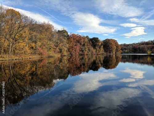 Bronx Van Courtland Golf Fall Water Lake Trees Mirror Clouds Reflection Peaceful Magical Landscape Picture New York NYC 