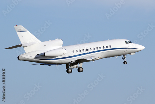 Dassault Falcon 900 Private Jet - Taking off from Atlanta Peachtree DeKalb Airport