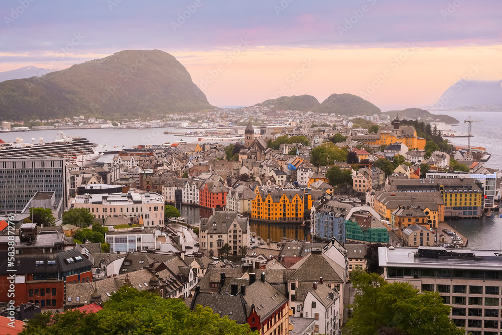 Obraz premium Aerial view of the town Aalesund, Norway