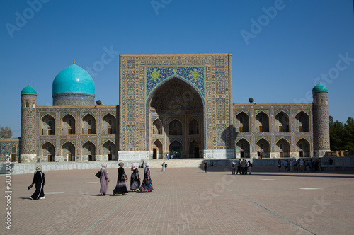 Tilla-Kari Madrassah, completed 1660, Registan Square, UNESCO World Heritage Site, Samarkand
