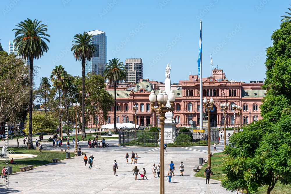 Naklejka premium Pink House in Buenos Aires