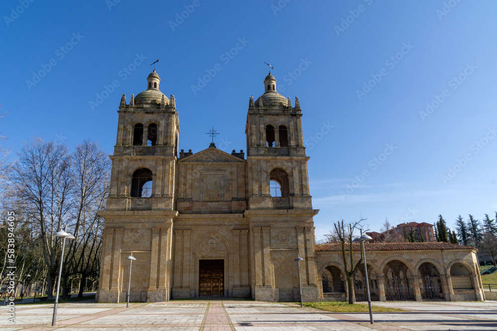 Iglesia Nueva del Arrabal (1952). Salamanca, Castilla y León, España.