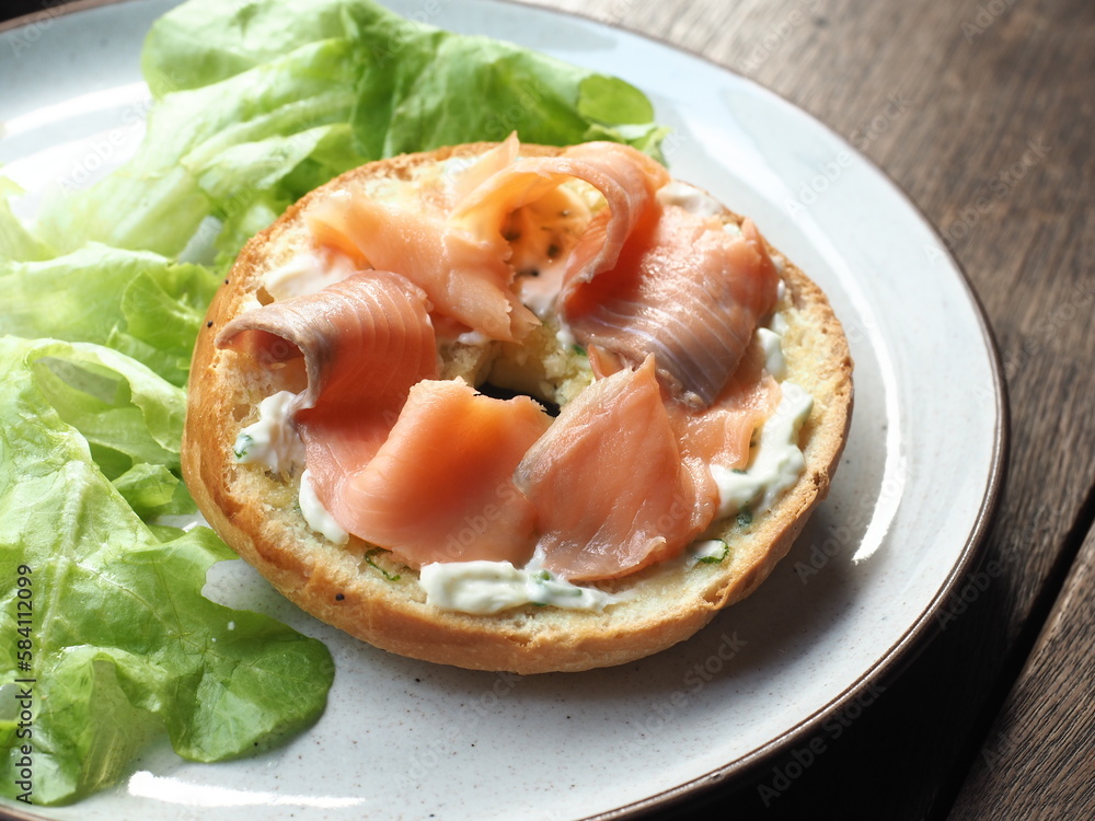 smoked salmon cream cheese bagel with lettuce smoked salmon cream cheese bagel with lettuce