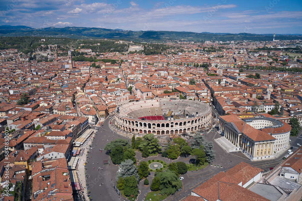 Obraz premium Aerial panorama of Verona city center, Italy top view.