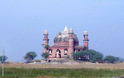 The Tomb of Abdulghani is a Mughal-era monument located in the Kotli Maqbra Narowal District, in the Punjab province of Pakistan. Abdulghani was an officer during the Mughal period. photo