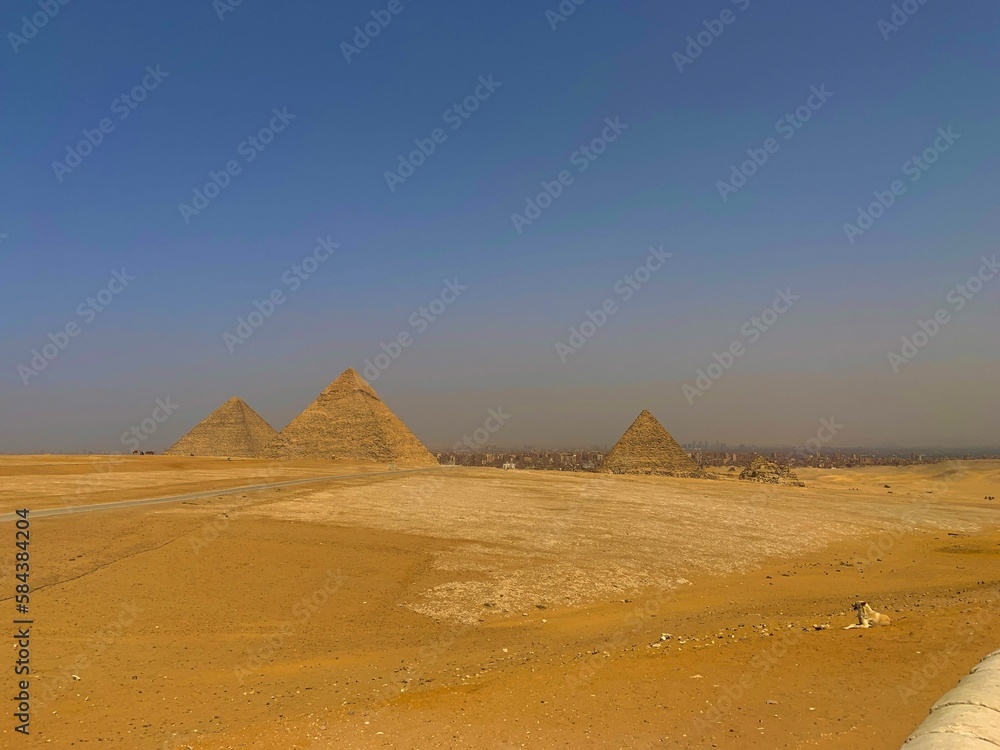 Pyramides in Giza