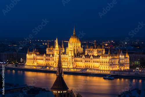 View of Budapest city center, Hungary © Stefano Zaccaria