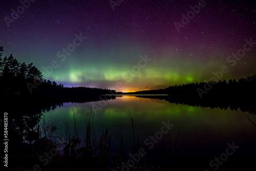 Northern lights lake (Aurora)