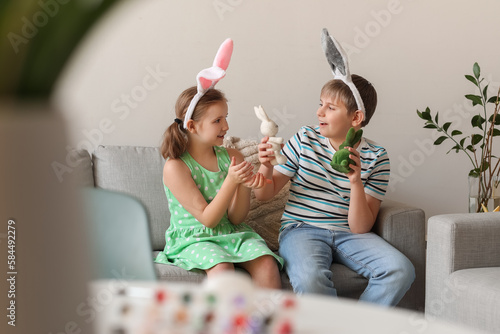 Little children playing wit...
