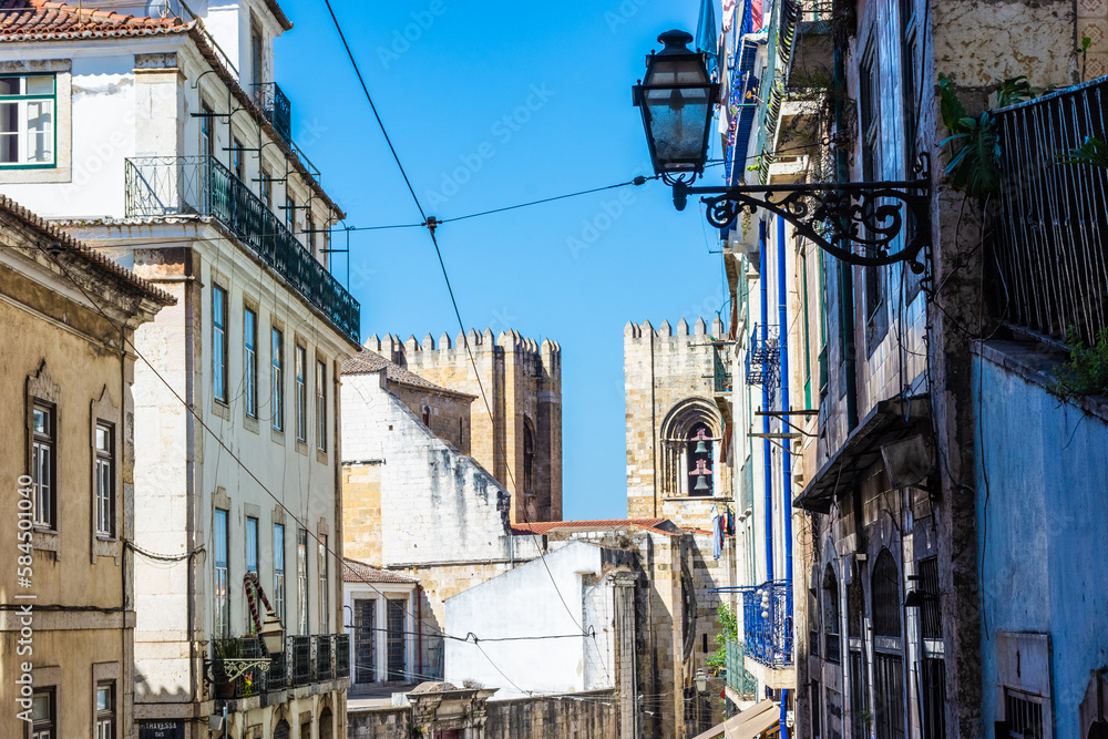 Fototapeta premium The Cathedral of Lisbon down the street, Portugal