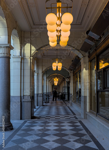 Aches in Stephen Avenue, Calgary