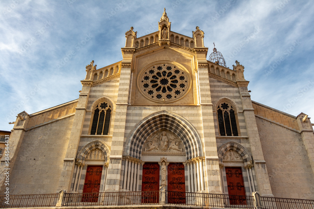 Cathédrale Saint-Jérôme (English : Saint-Jerome Cathedral), Digne les Bains, Alpes de Haute Provence, France.