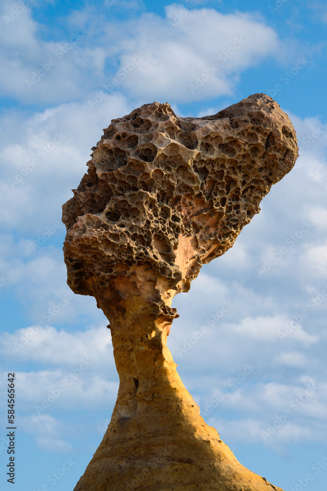 Φωτογραφία There are many unique geological formations, including the iconic Queen's Head Yehliu Geopark is a geologist's dream destination and a fascinating place for day trips