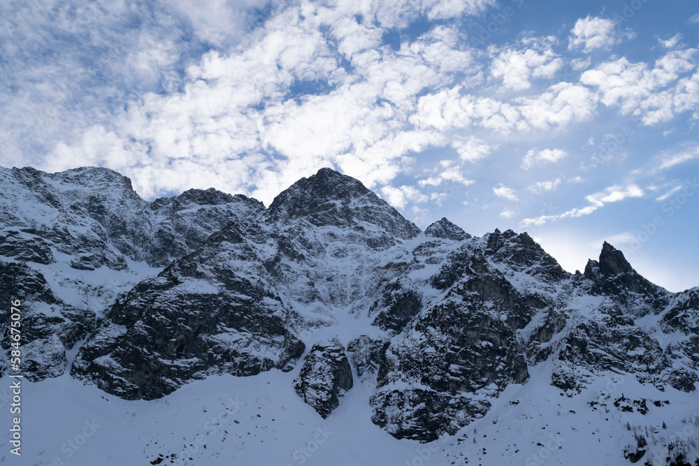 Obraz premium Mountains covered with snow