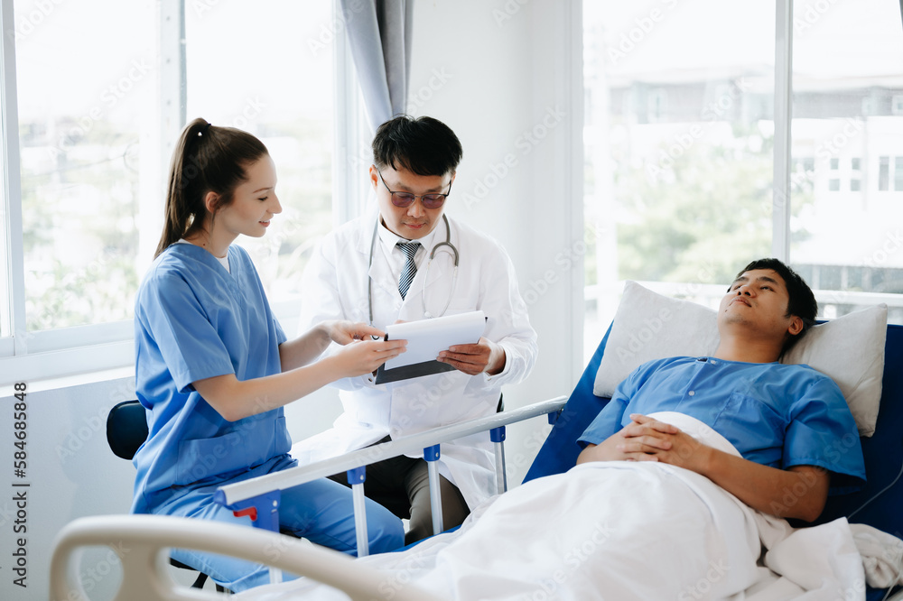 Doctors explaining the symptoms to a patient in a hospital or therapeutic treat client Professional medical service concept.. Doctors explaining the symptoms to a patient in a hospital or therapeutic treat client Professional medical service concept..