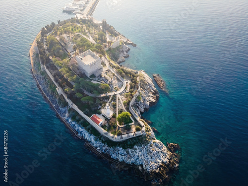 Canvastavla Aerial wide shot of castle tower of Pigeon Island - Guvercinada in Kusadasi Turk