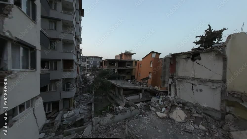 Turkey Earthquake - As a result of 2 different earthquakes with a magnitude of 7.8 that occurred in Kahramanmaraş, tens of thousands of buildings were destroyed and millions of people were affected. Turkey Earthquake - As a result of 2 different earthquakes with a magnitude of 7.8 that occurred in Kahramanmaraş, tens of thousands of buildings were destroyed and millions of people were affected.