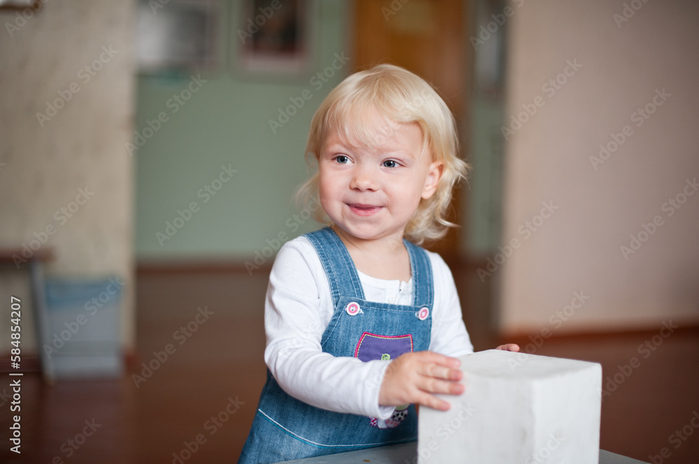 Little girl with blonde hair Little girl with blonde hair