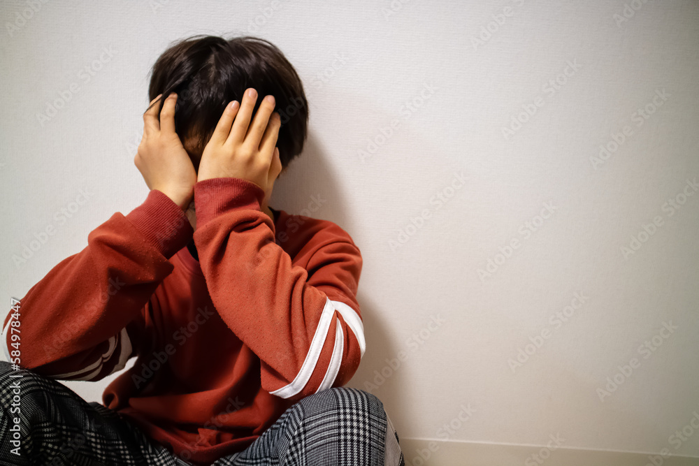 Foto 悲しむ少年