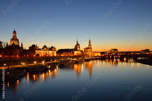 Dresden bei Nacht photo