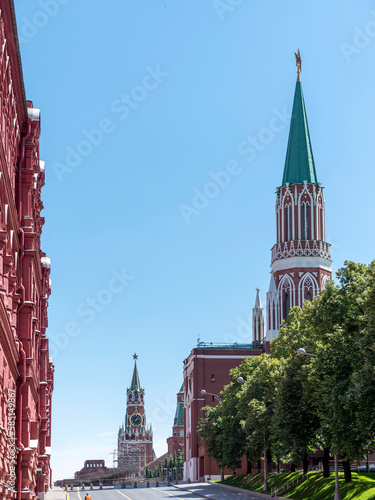 Fototapeta Naklejka Na Ścianę i Meble -  MOSCOW , RUSSIA, June 10, 2022: Ruby star on the spire of the Spasskaya Tower of the Moscow Kremlin on June 10, 2022 in Moscow, Russia