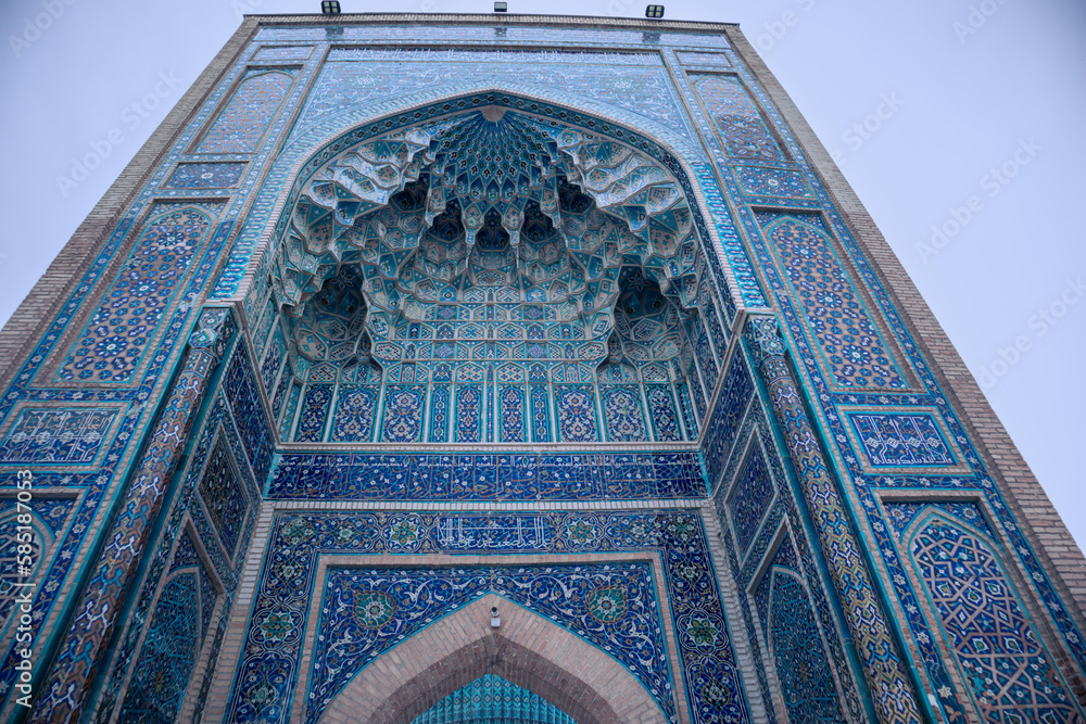 Colorful facade at Amir Temur Mausoleum Gur-e Amir Complex, Samarqand ...