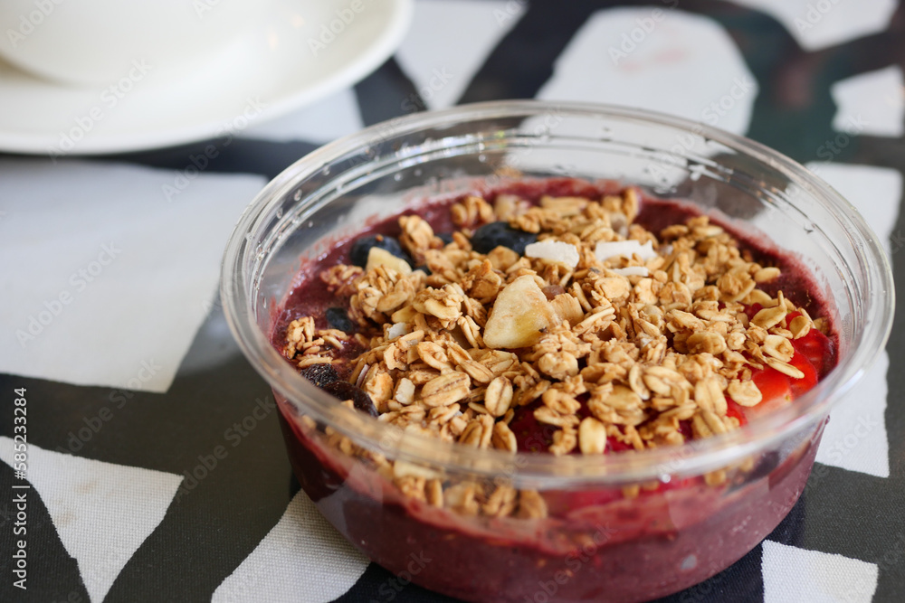 Healthy Breakfast, Blueberry and strawberry Overnight Oatmeal Healthy Breakfast, Blueberry and strawberry Overnight Oatmeal