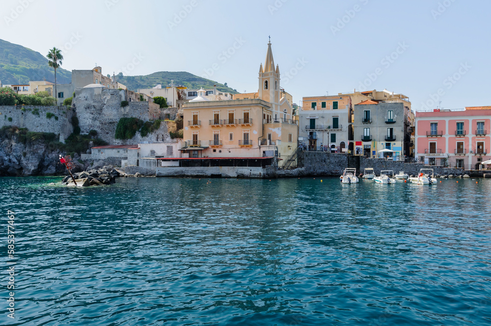 The town of Lipari with the Marina Corta / The town of Lipari with the Marina Corta, one of the Aeolian Islands, Italy.