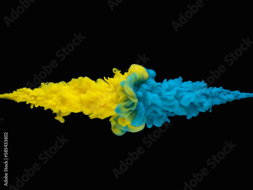 水中で衝突して混ざる瞬間の絵の具 , 青と黄色2 , 黒背景