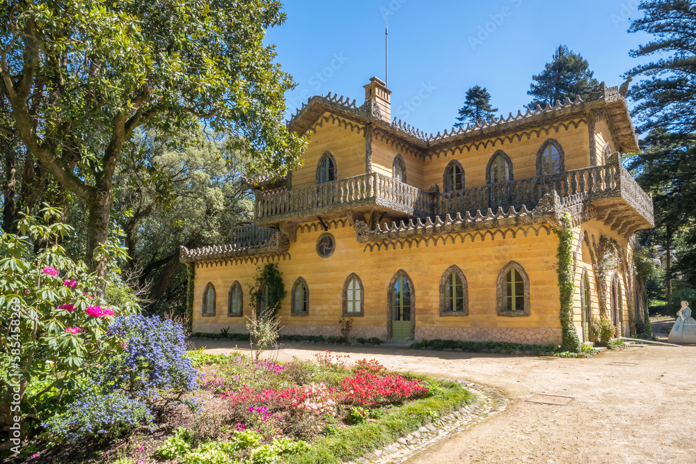 Obraz premium Chalet da Condessa da Edla in Pena Park, Sintra, Portugal