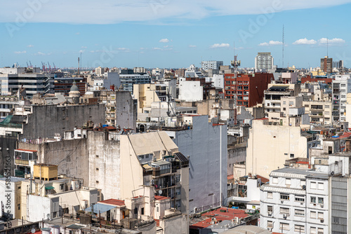 Buenos Aires Skyline: A Panoramic View of a Vibrant City © skostep