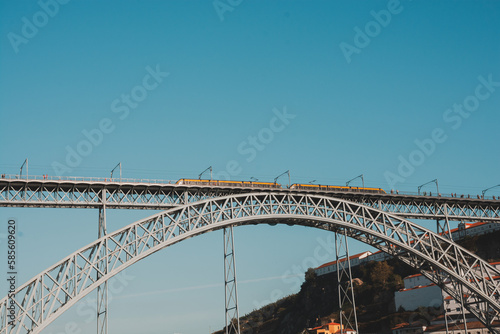 bridge over the river thames © lifephotos