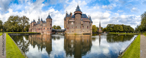 Castle De Haar or Kasteel de haar in Utrecht, Netherlands photo