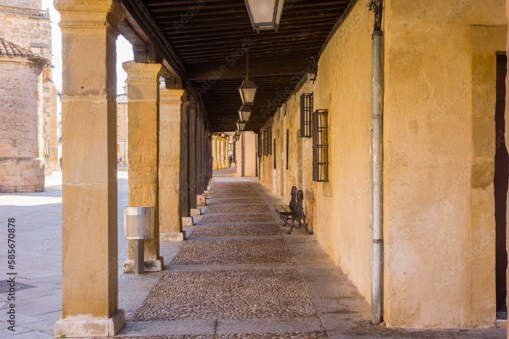 Obraz premium Passage at the cathedral square in Burgo de Osma, Spain