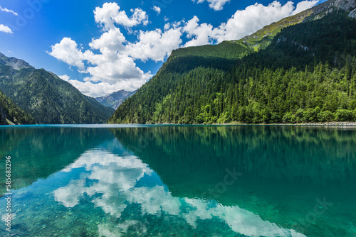 Natural Beauty of Jiuzhaigou Valley