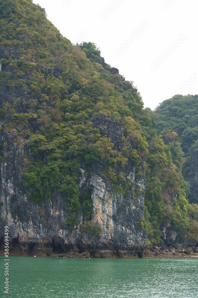 Islands in Halong Bay which is the world natural heritage located close to Hanoi, Vietnam Islands in Halong Bay which is the world natural heritage located close to Hanoi, Vietnam