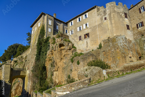 Village fortifié en Italie
