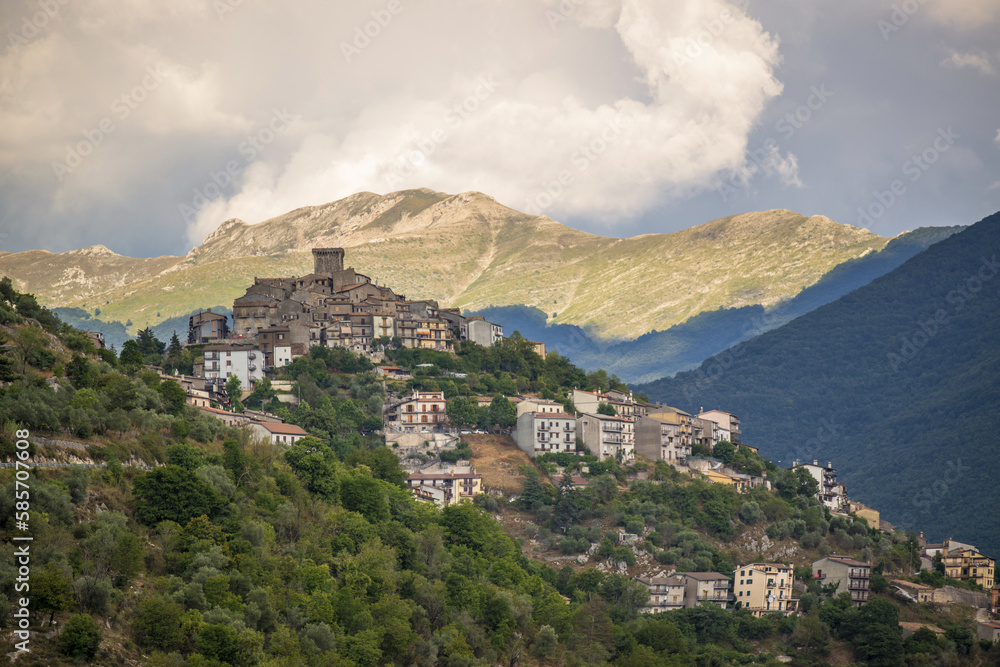 Village perché en Italie