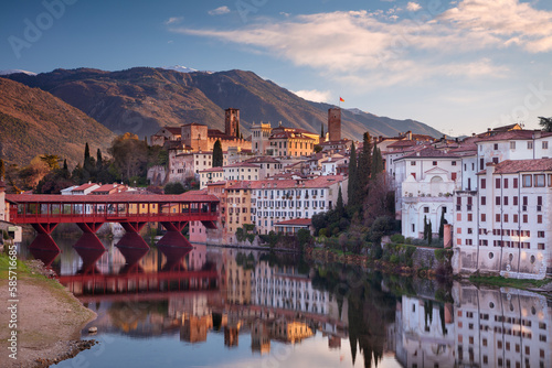 Obraz na płótnie Bassano del Grappa, Italy. Cityscape image of Bassano del Grappa located in the Vicenza Province, in northern Italy’s Veneto region at sunrise. w salonie