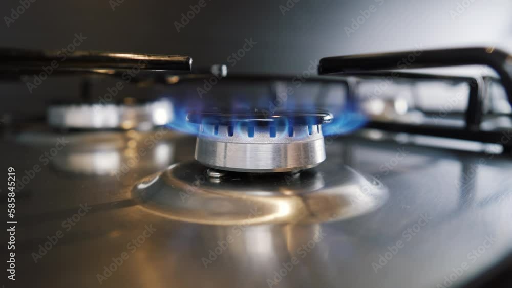 Vidéo Stock Gas burner. Seamless loop. Natural gas burning on kitchen