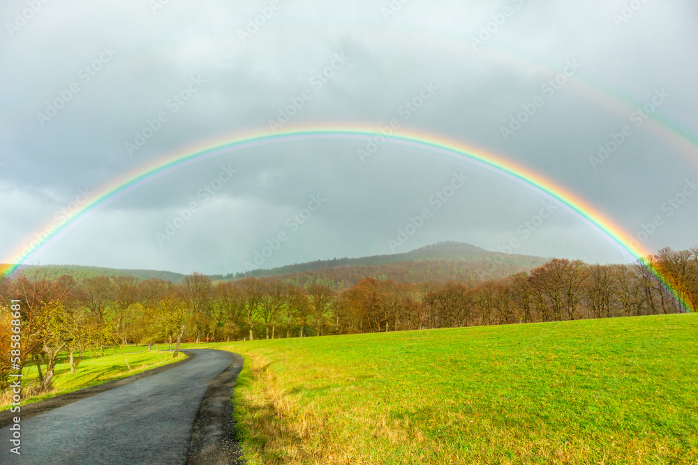 Frühlingsspaziergang durch die wunderschöne Vorderrhön zwischen Bernshausen & Urnshausen - Thüringen - Deutschland Frühlingsspaziergang durch die wunderschöne Vorderrhön zwischen Bernshausen & Urnshausen - Thüringen - Deutschland