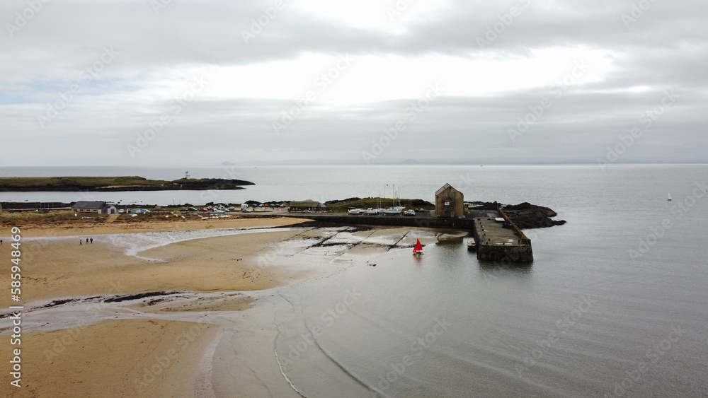Elie and Earlsferry bay view. Elie and Earlsferry is a coastal town and former royal burgh in Fife, and parish, Scotland Elie and Earlsferry bay view. Elie and Earlsferry is a coastal town and former royal burgh in Fife, and parish, Scotland