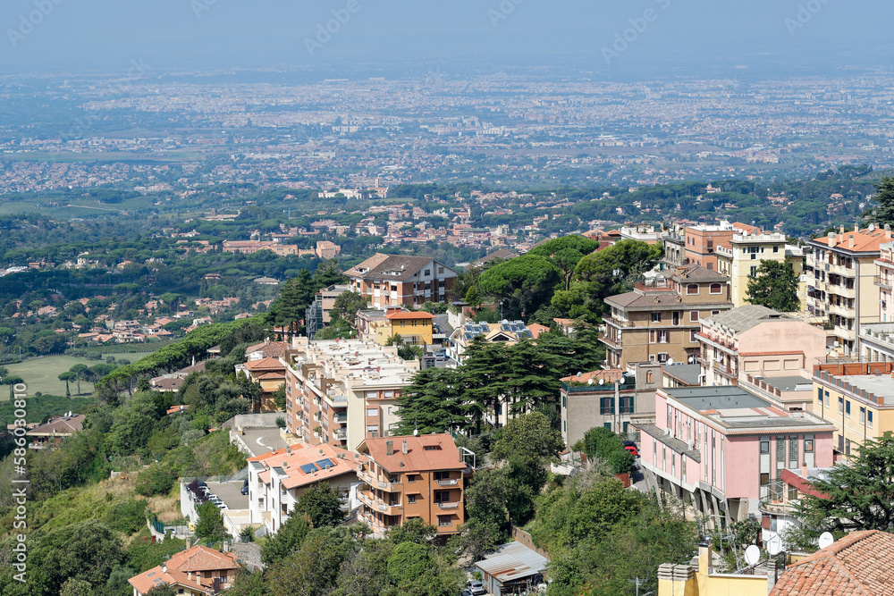 Panorama sur la plaine de Rome depuis la ville de Rocca di Papa 