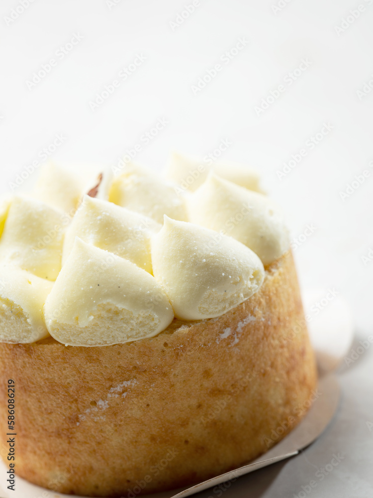 mini whipped cream cake