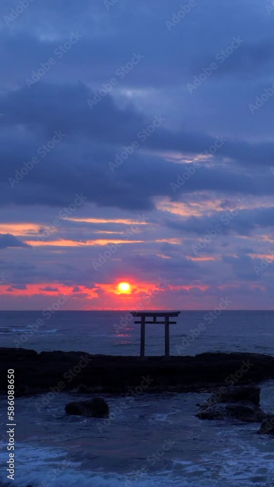 大洗磯前神社と夜明け 大洗磯前神社と夜明け