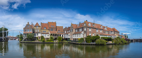 Historische Altstadt beim Alten Hafen in Enkhuizen. Provinz Nordholland in den Niederlanden